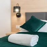 Faro Kasprowicza 20 Ab * Kołobrzeg